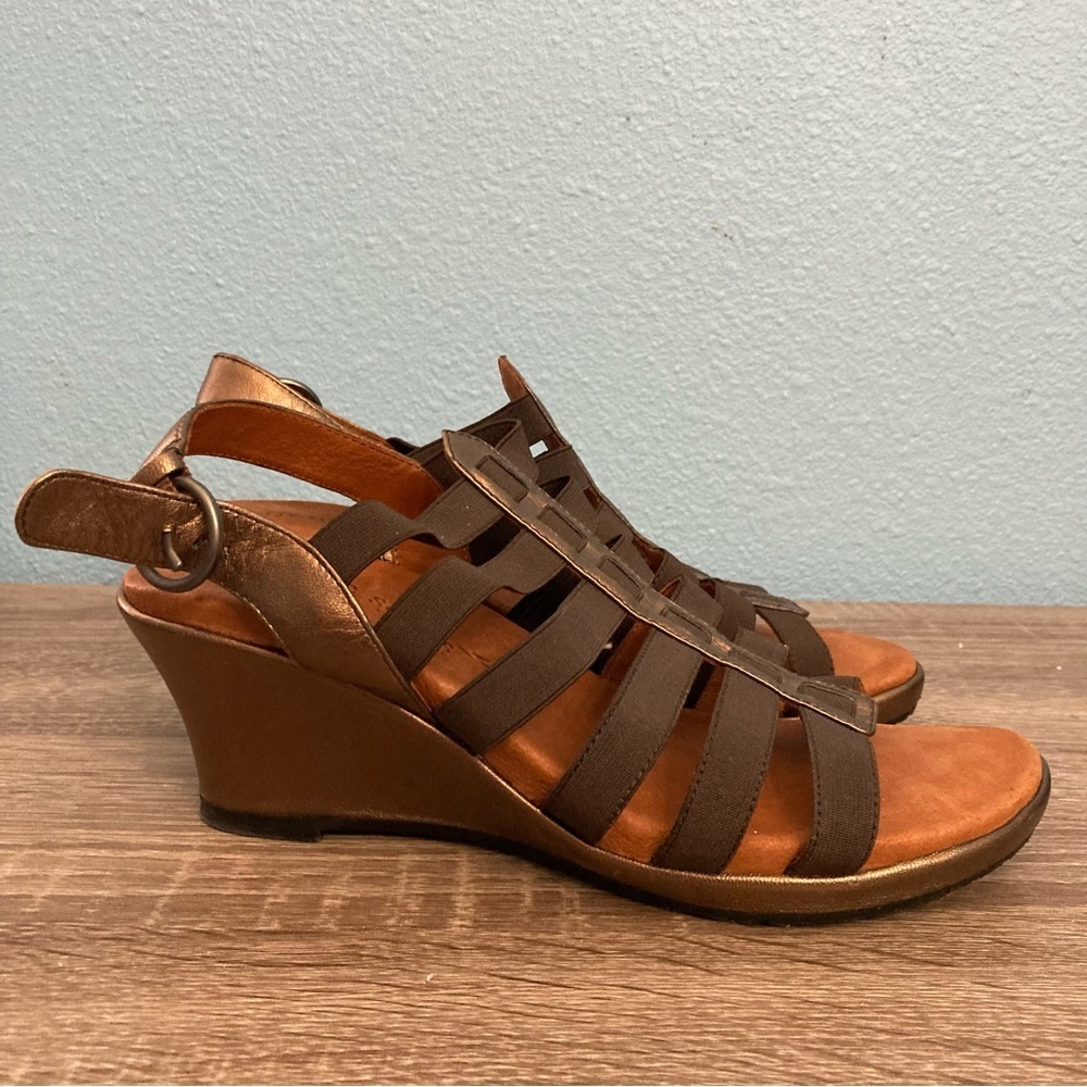 Gentle Souls by Kenneth Cole Gladiator Wedges - Brown - 7.5
